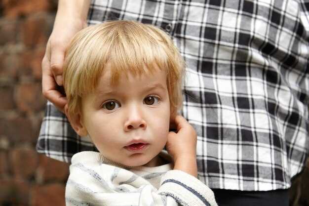 Симптомы и причины появления корочки на голове у ребенка 3 года