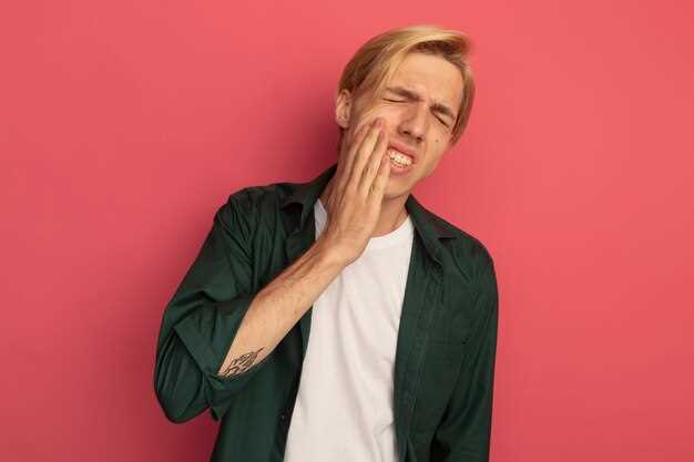 Когда следует обратиться к стоматологу при воспалении имплантата зуба